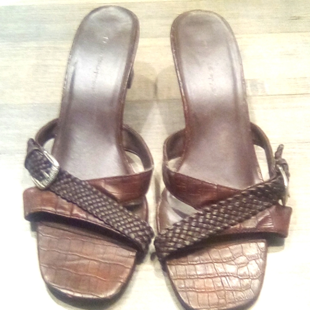 Trendsetter Slip On Heels Leather Casual Woman Shoes Size 8.5